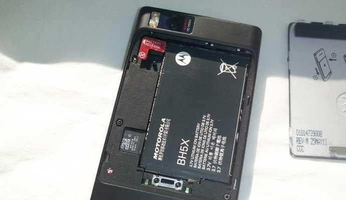 CDMA смартфон Motorola Droid X^2.