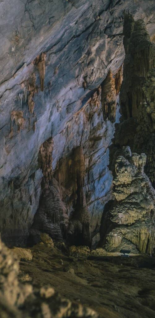 обои пещера